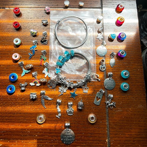 Accessories - Bracelet & Earrings Bundle!